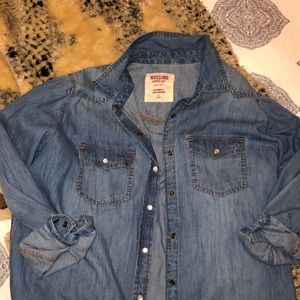 Boyfriend fit button up